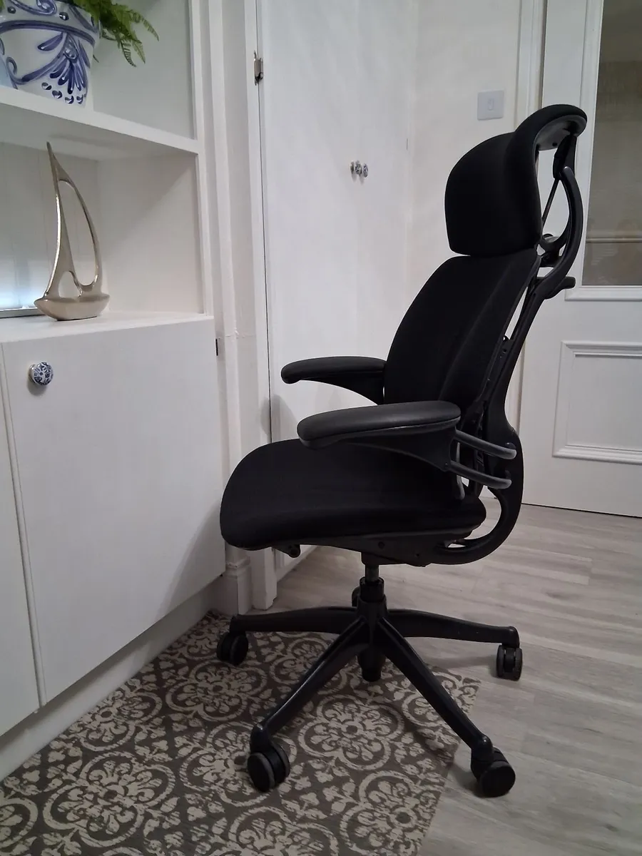 Humanscale Freedom Ergonomic Office Chair - Image 2
