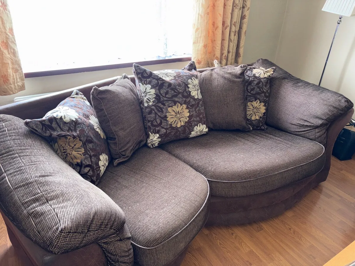 Sofa - Image 3