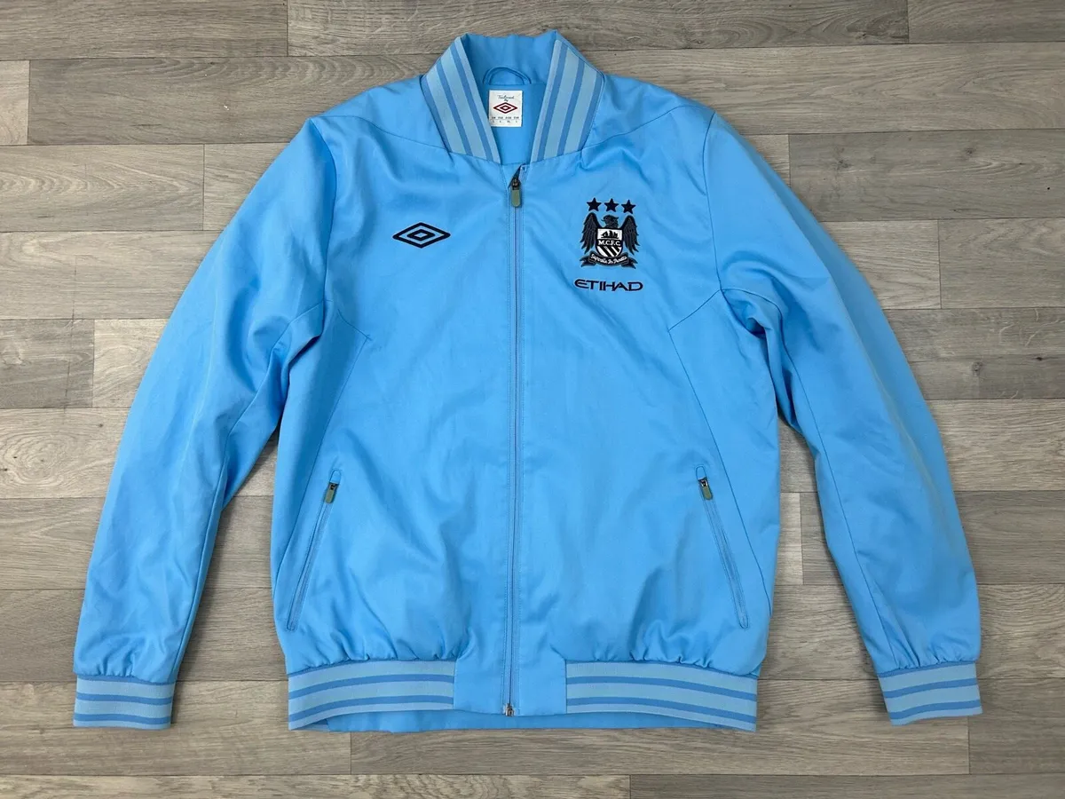 Vintage Umbro Manchester City Bomber Jacket L - Image 1