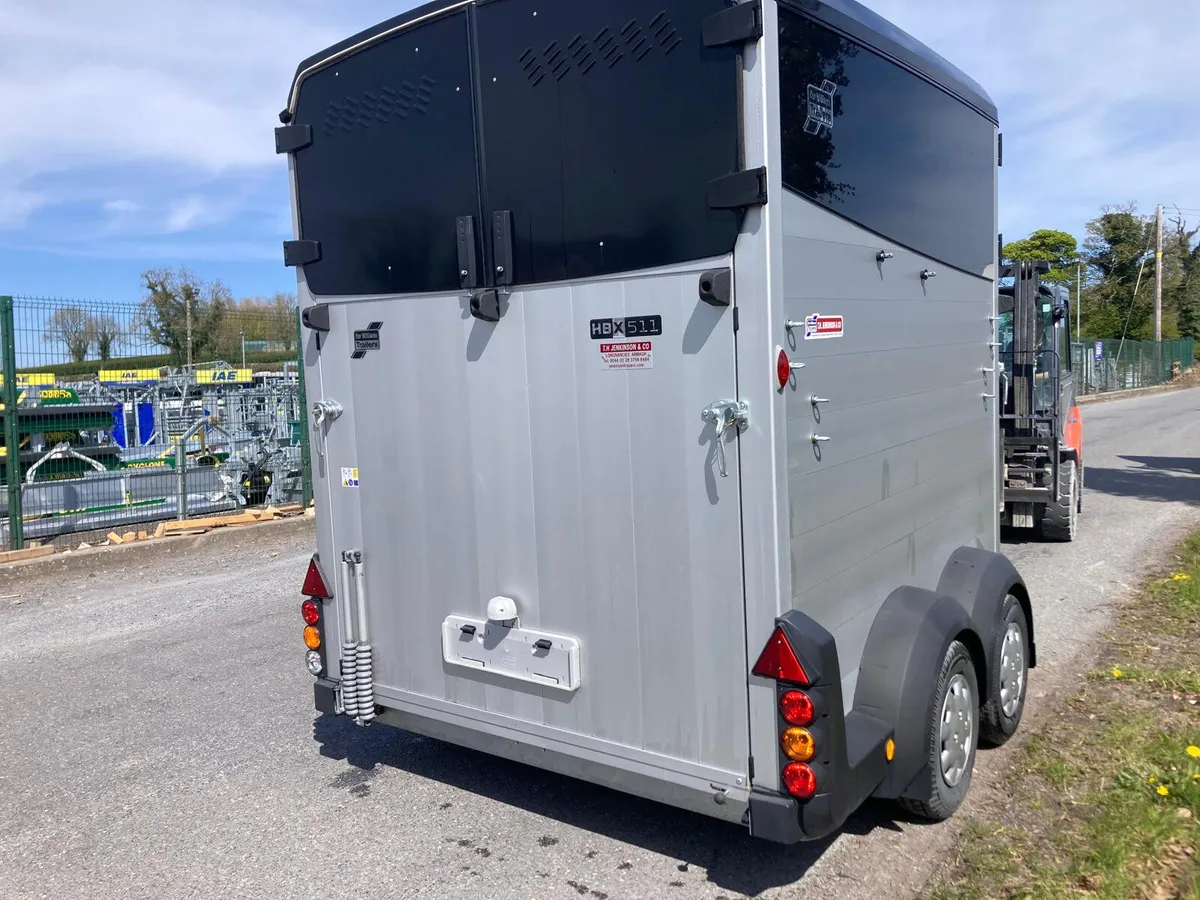 Jul 24 Ifor Williams HBX511 Horsebox - Image 2
