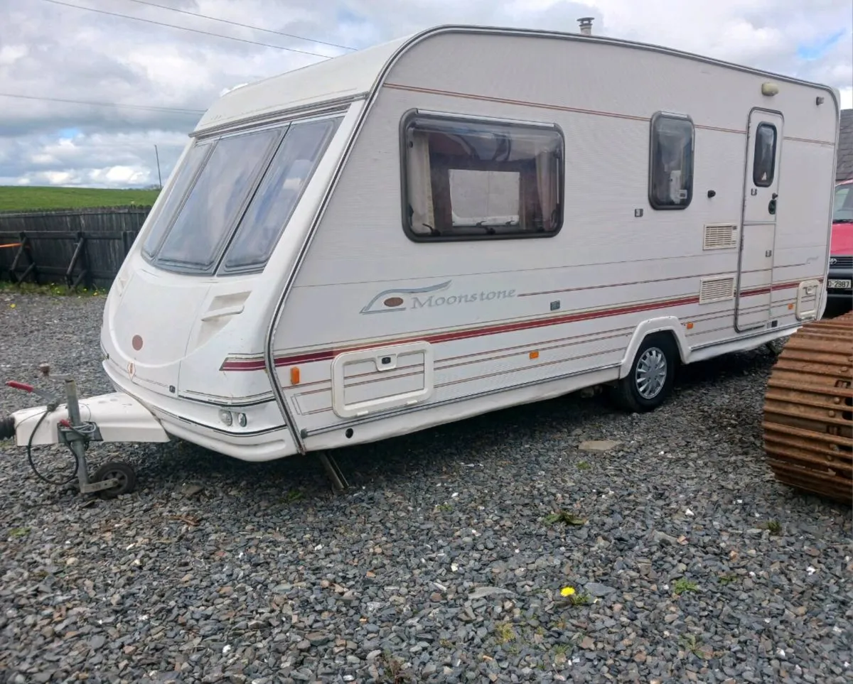 I buy old caravans in need of repairs or tidying - Image 3
