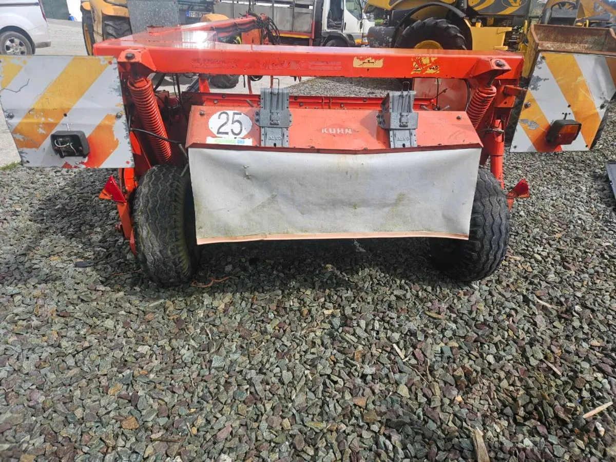 Kuhn 8ft mower - Image 4