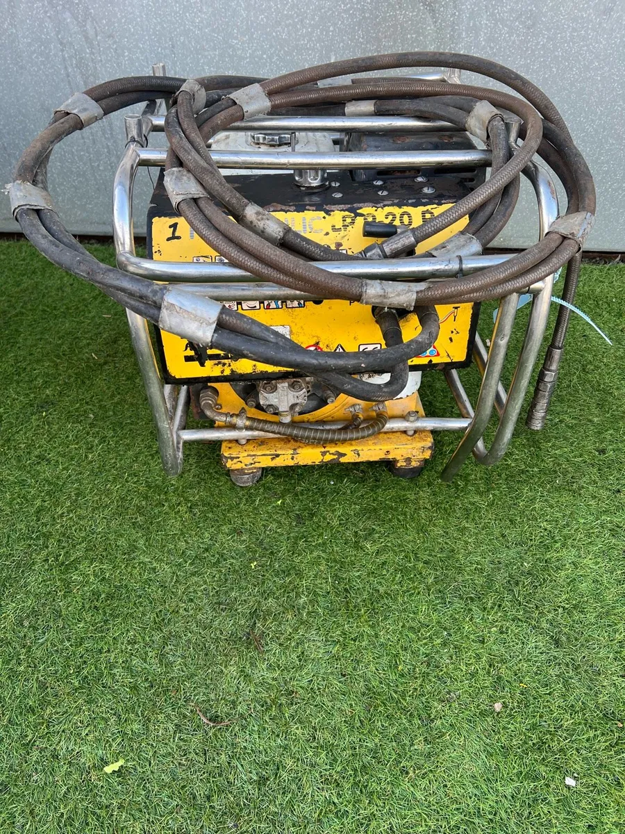 Log splitter hydraulic power pack Atlas Copco - Image 3