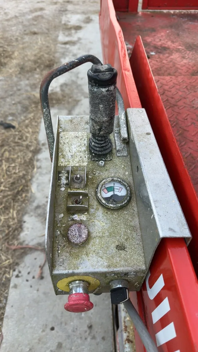 SJ 4632 Scissor Lift - Image 3