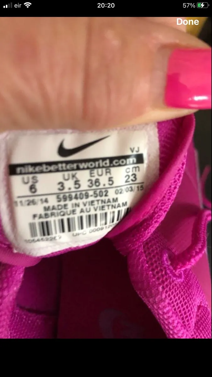 Girls Nike trainer size 3.5 €15 - Image 4