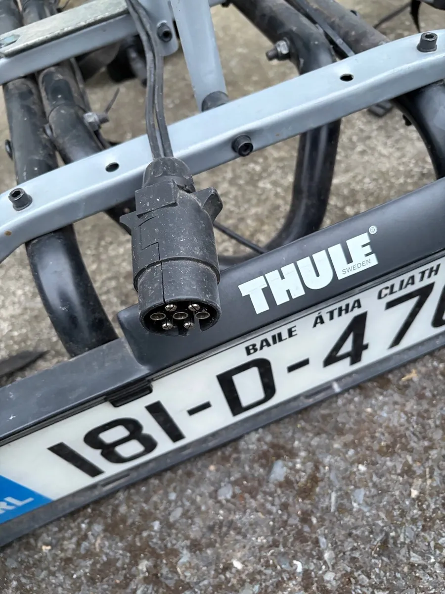 Thule ride on 3 tow hitch bike rack - Image 3