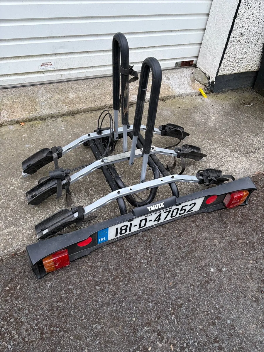 Thule ride on 3 tow hitch bike rack - Image 4