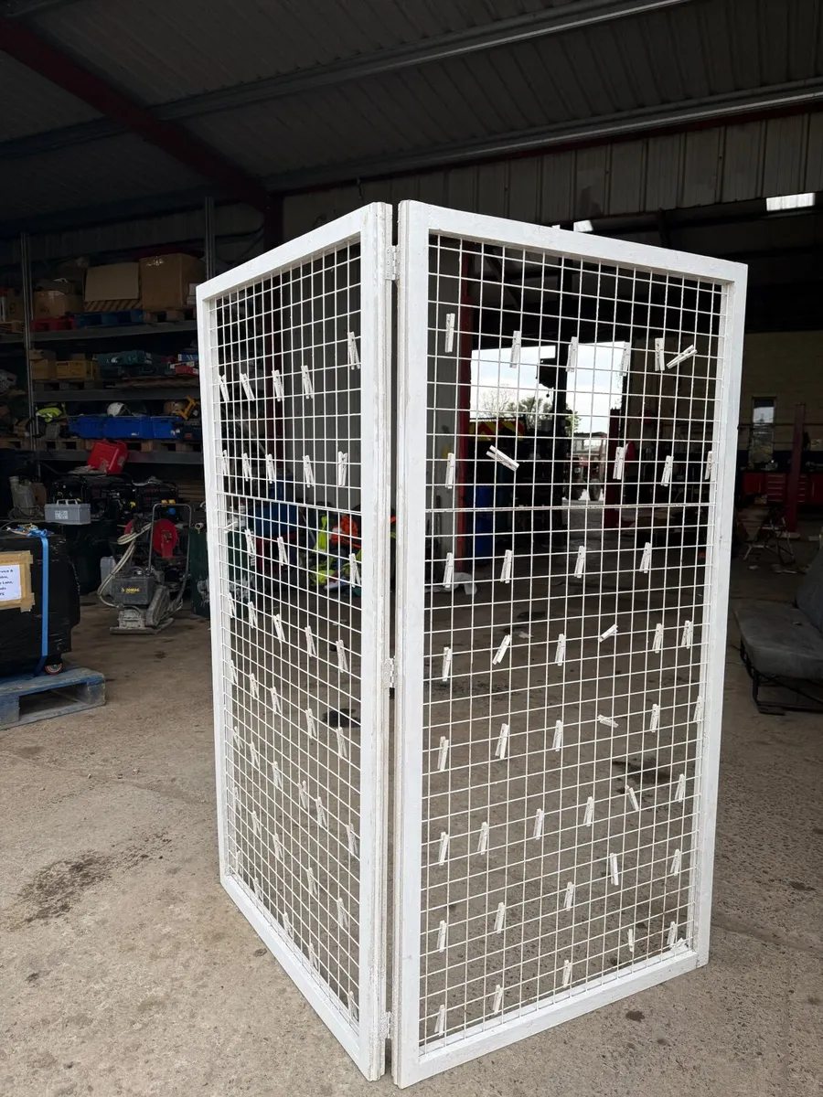 Crisp Wall - Image 2