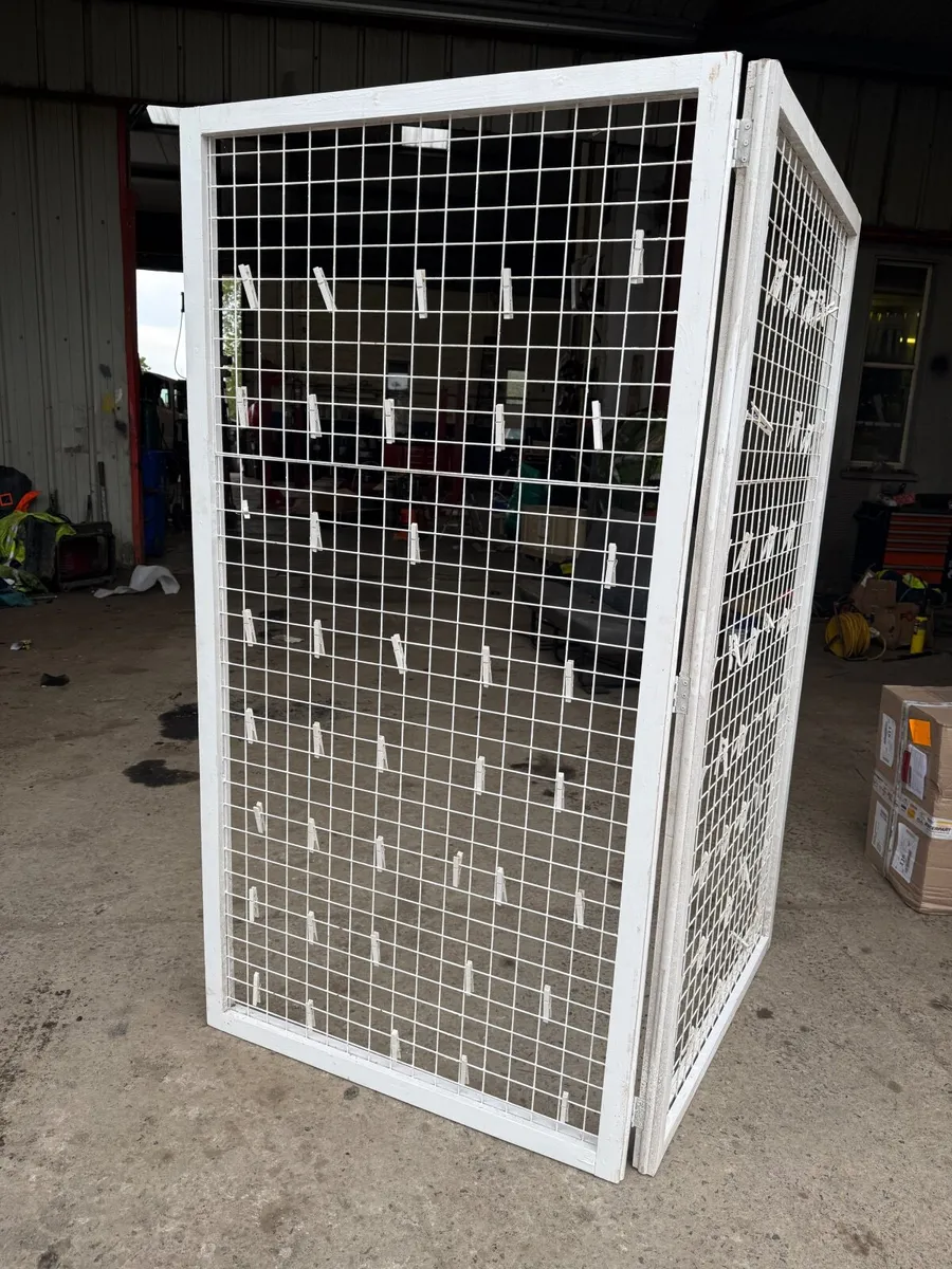 Crisp Wall - Image 3