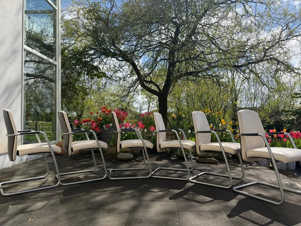 6 Leather Office/Boardroom/Dining Chairs - Image 3