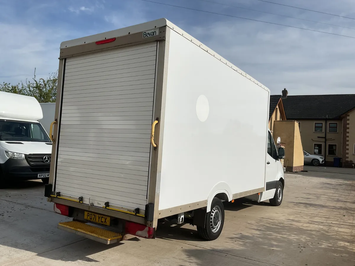 2021 Sprinter Luton - Image 4