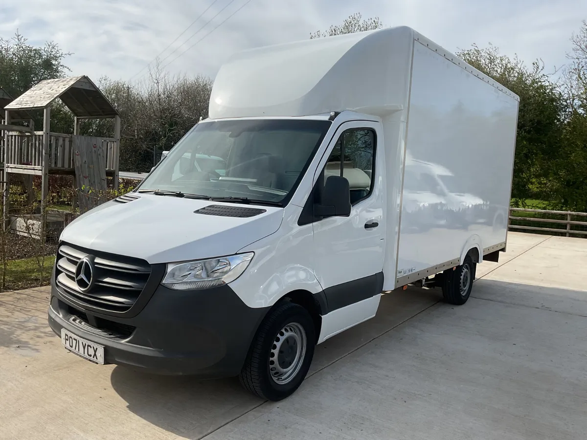 2021 Sprinter Luton - Image 1