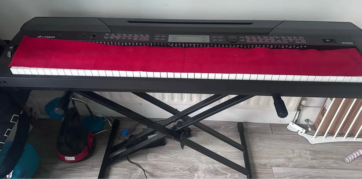 SP5600 Keyboard/Stage piano - Image 3