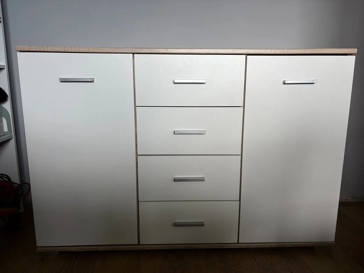 Dresser - Image 1