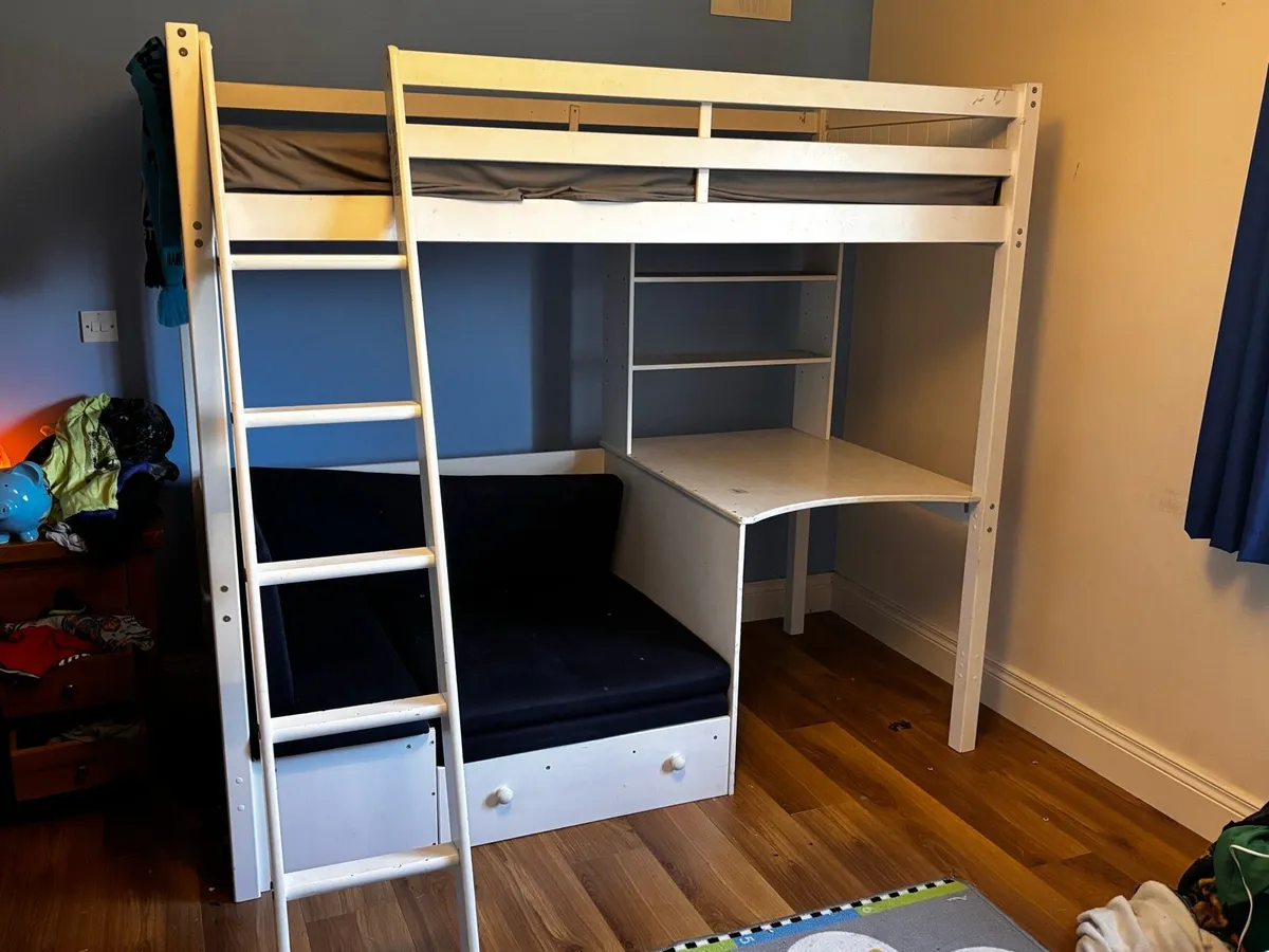 Kids high sleeper bed - Image 1