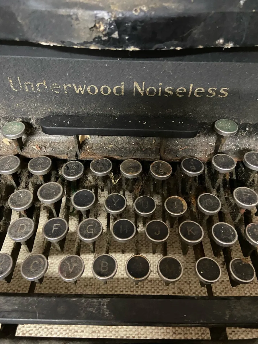 Typewriter - Image 1