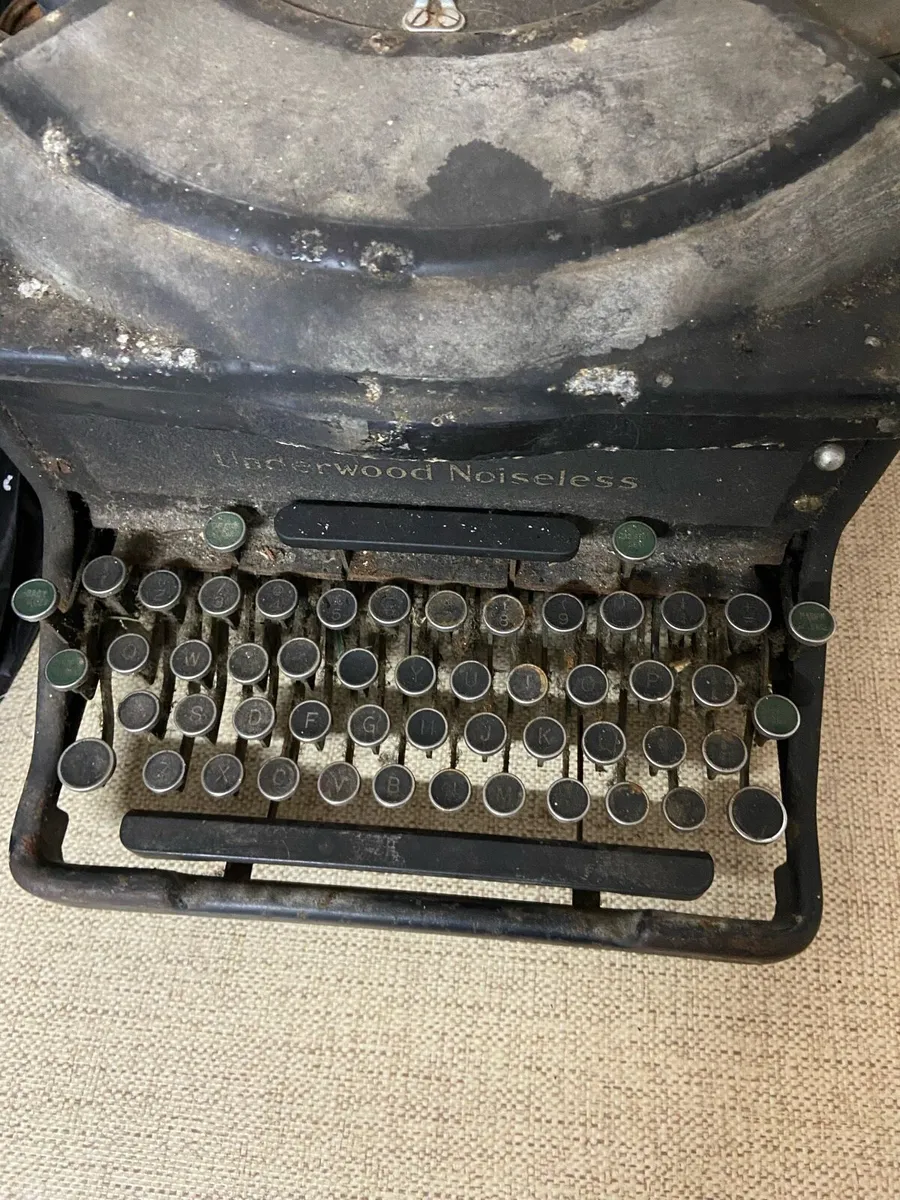 Typewriter - Image 3