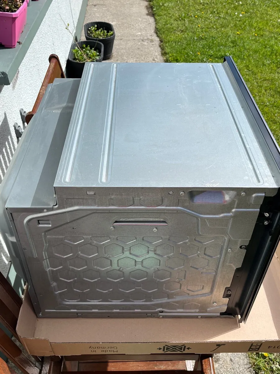 BOSCH CMG676BS6B oven, faulty - Image 3