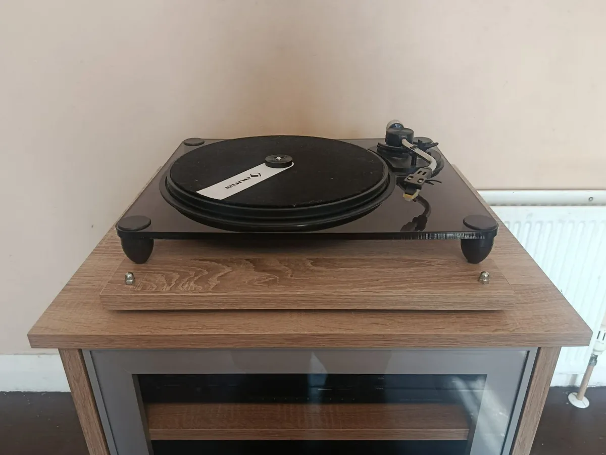 Delivery Hifi rack stand LED - Image 3