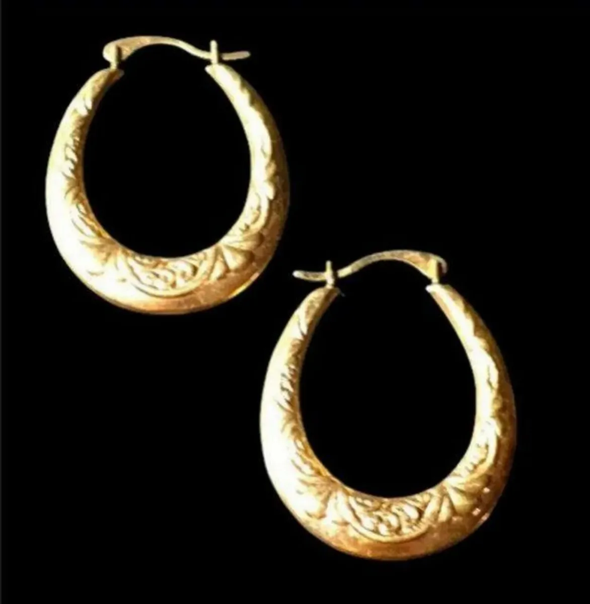 Vintage Hallmarked 9ct Gold Earrings - Image 2