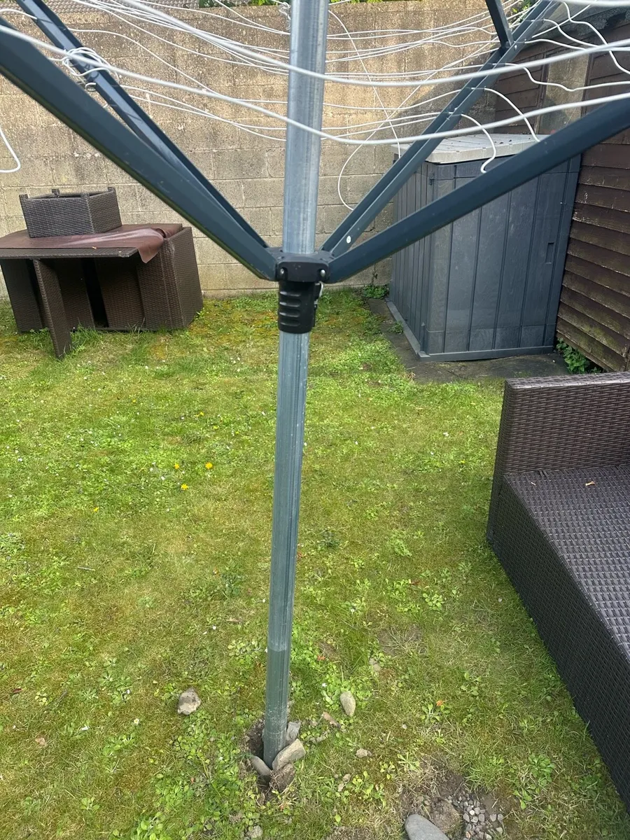 Rotary Washing Line - Image 1