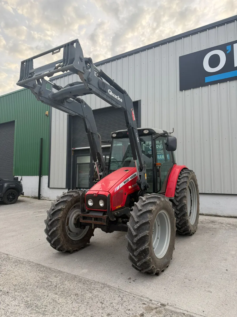 Massey Ferguson 5455 & Loader - Image 2