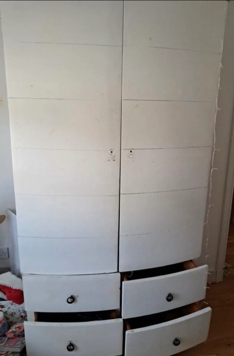 Solid wood wardrobe - Image 1