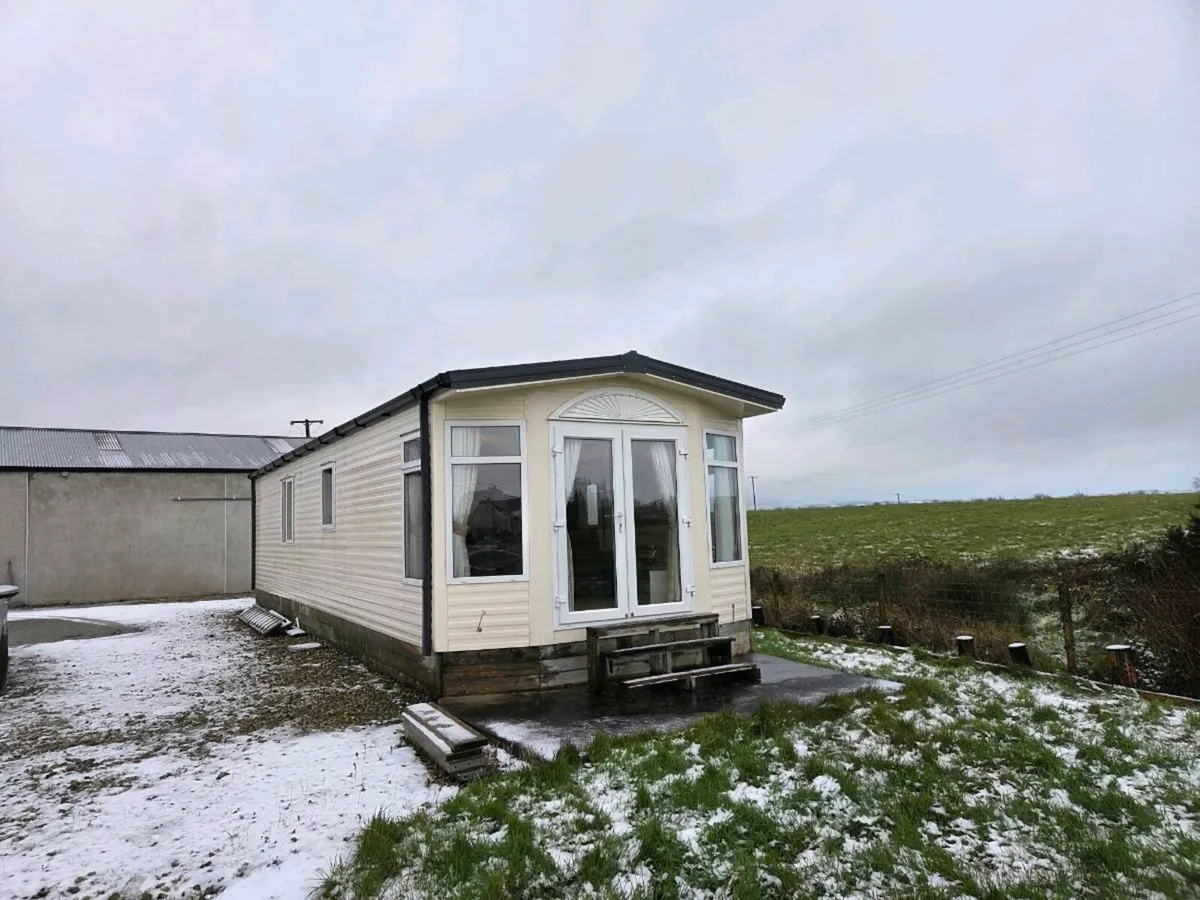 Mobile home - Image 1