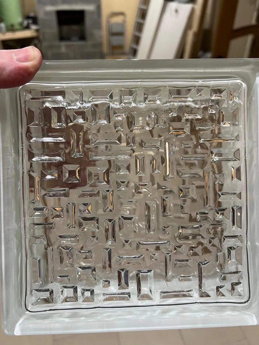 Glass bricks - Image 1