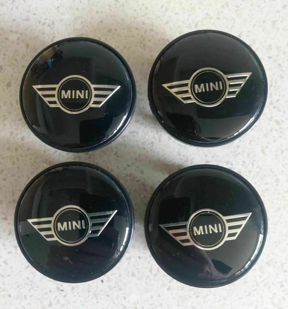 4 x Mini Centre Caps - FREE POST - Image 1