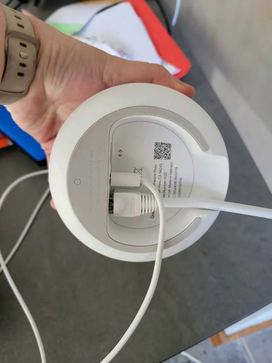 1 X Google WiFi router and 1x point - Image 2