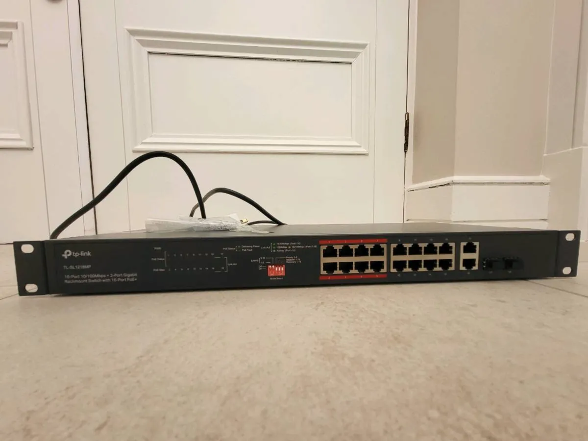 Tp-link TL-SL1218MP POE 16 port switch - Image 1