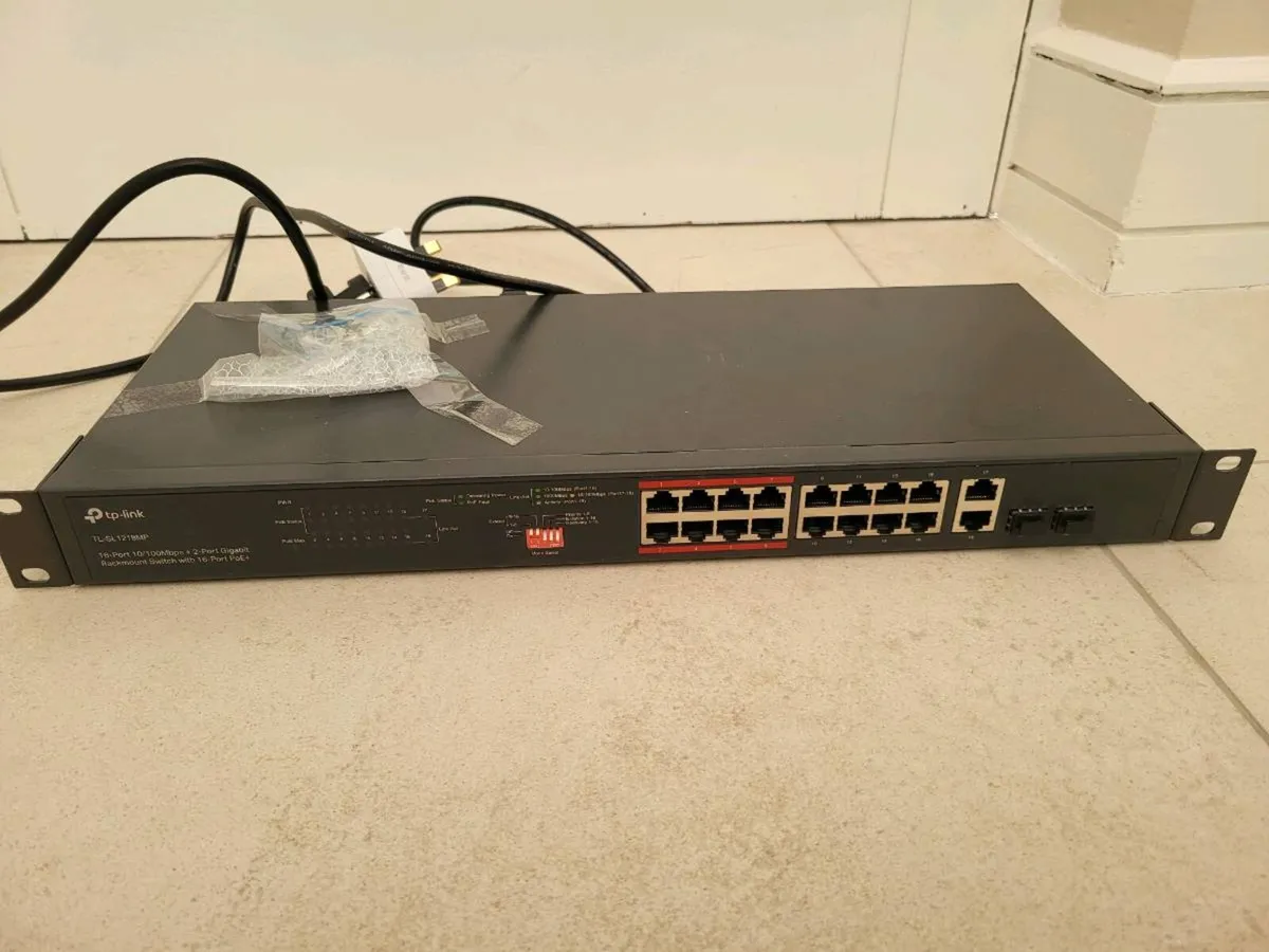 Tp-link TL-SL1218MP POE 16 port switch - Image 2