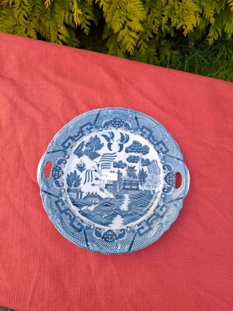 26cm willow style plate postage possible - Image 1