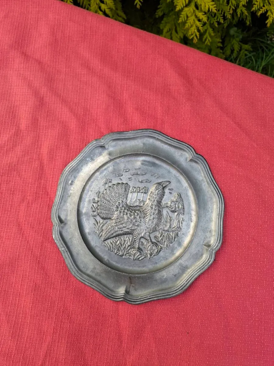 Pewter plate postage possible - Image 1