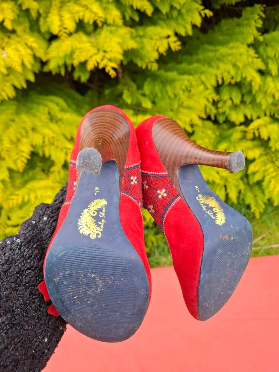 Ruby shoo size 3 heels possible to post - Image 3