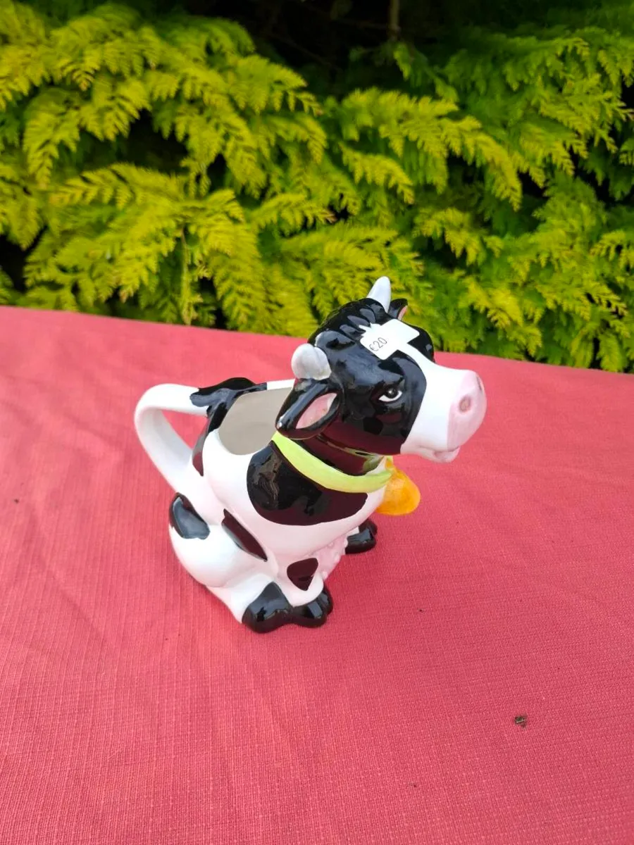 Cow pitcher postage possible - Image 2