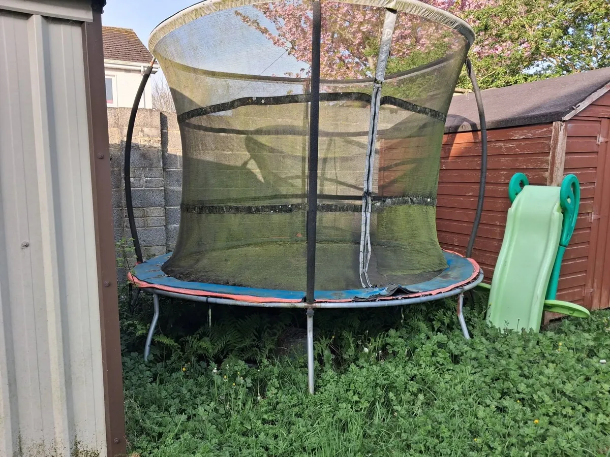Trampoline and slide - Image 2