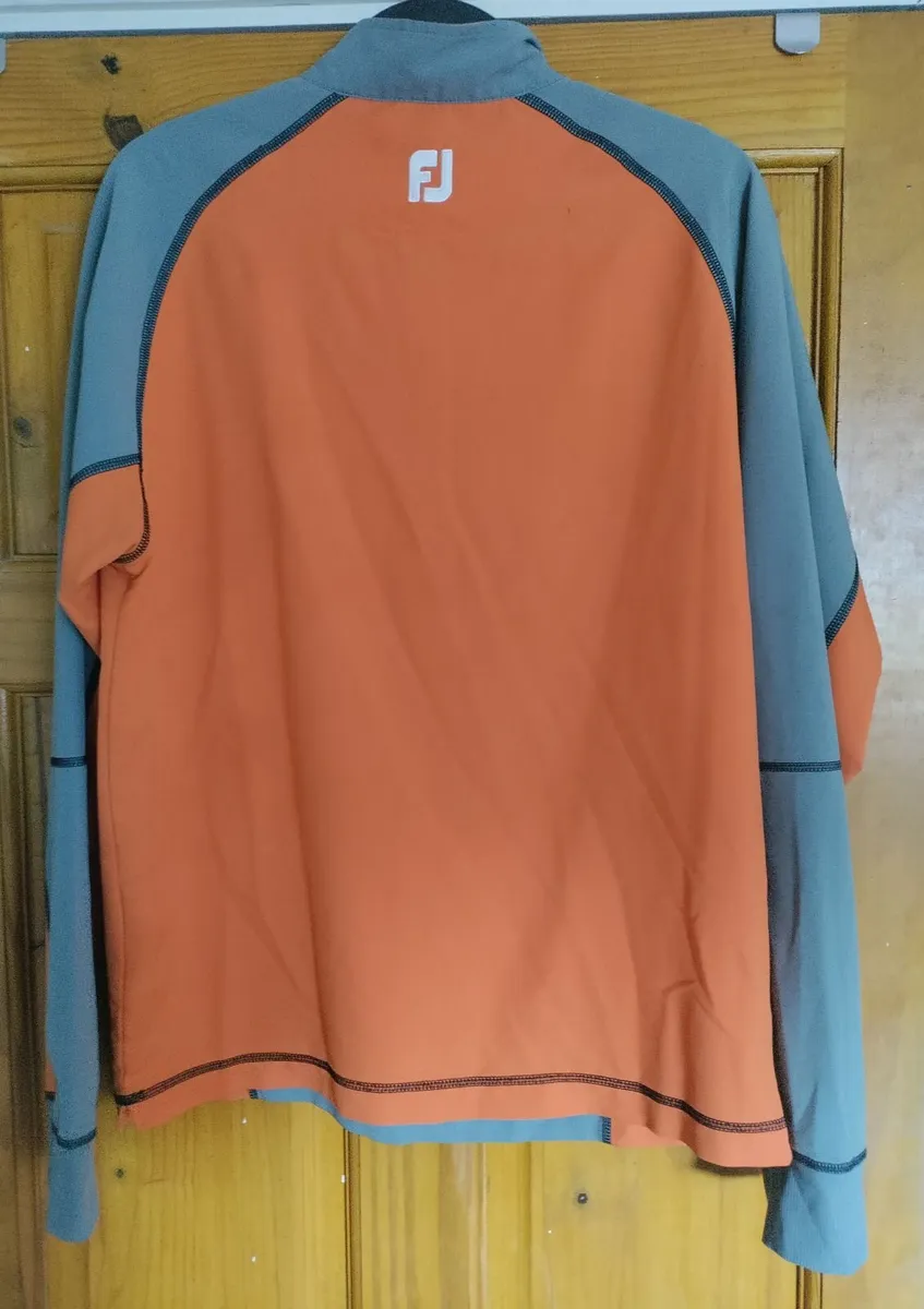 Footjoy L/S top M - Image 4