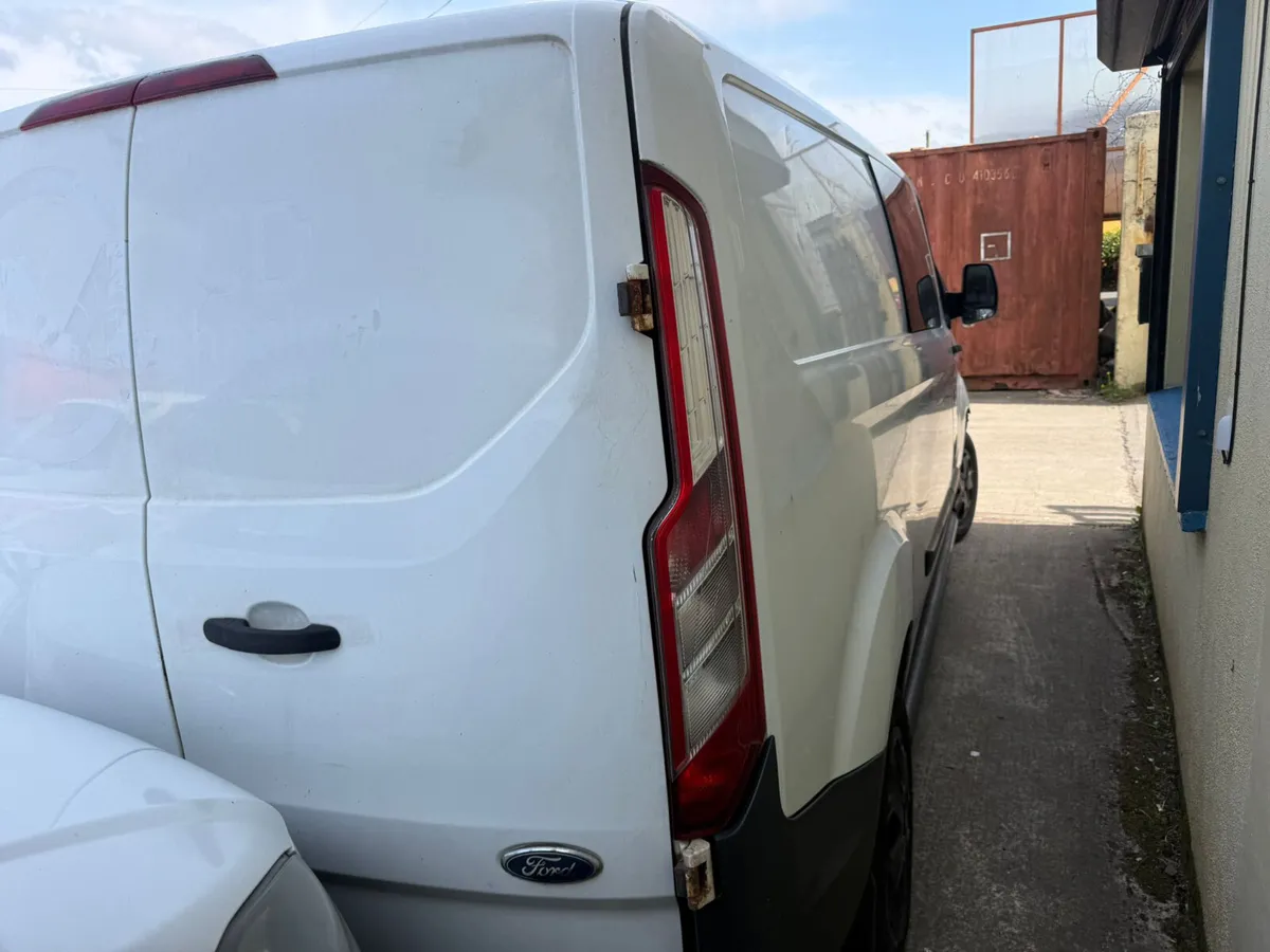 2016 Ford Transit Custom 2.2 Diesel For Breaking! - Image 3