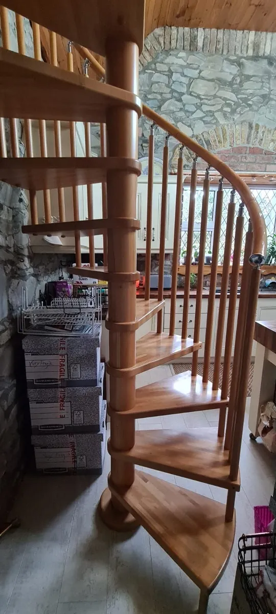 Wooden Spiral staircase - Image 3