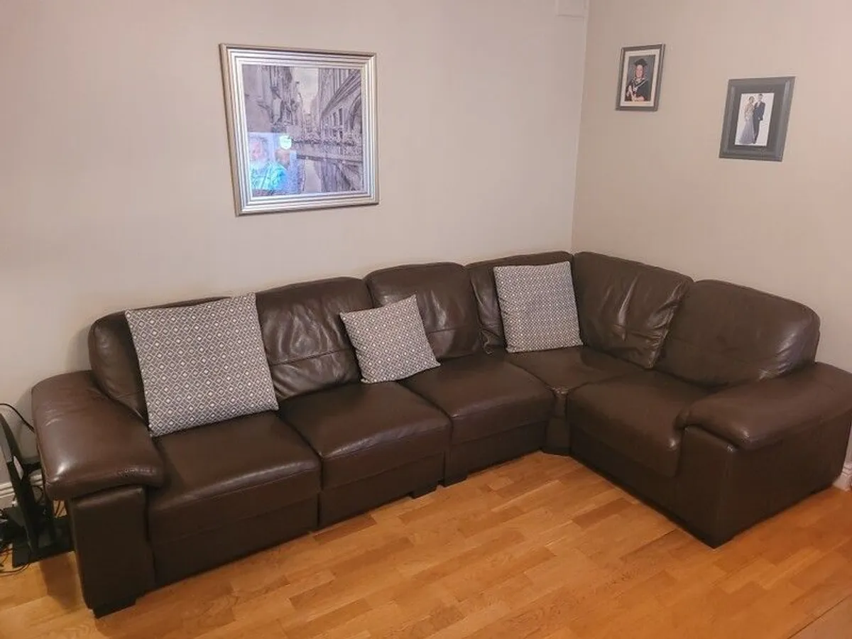 full Leather corner Suite - Image 1