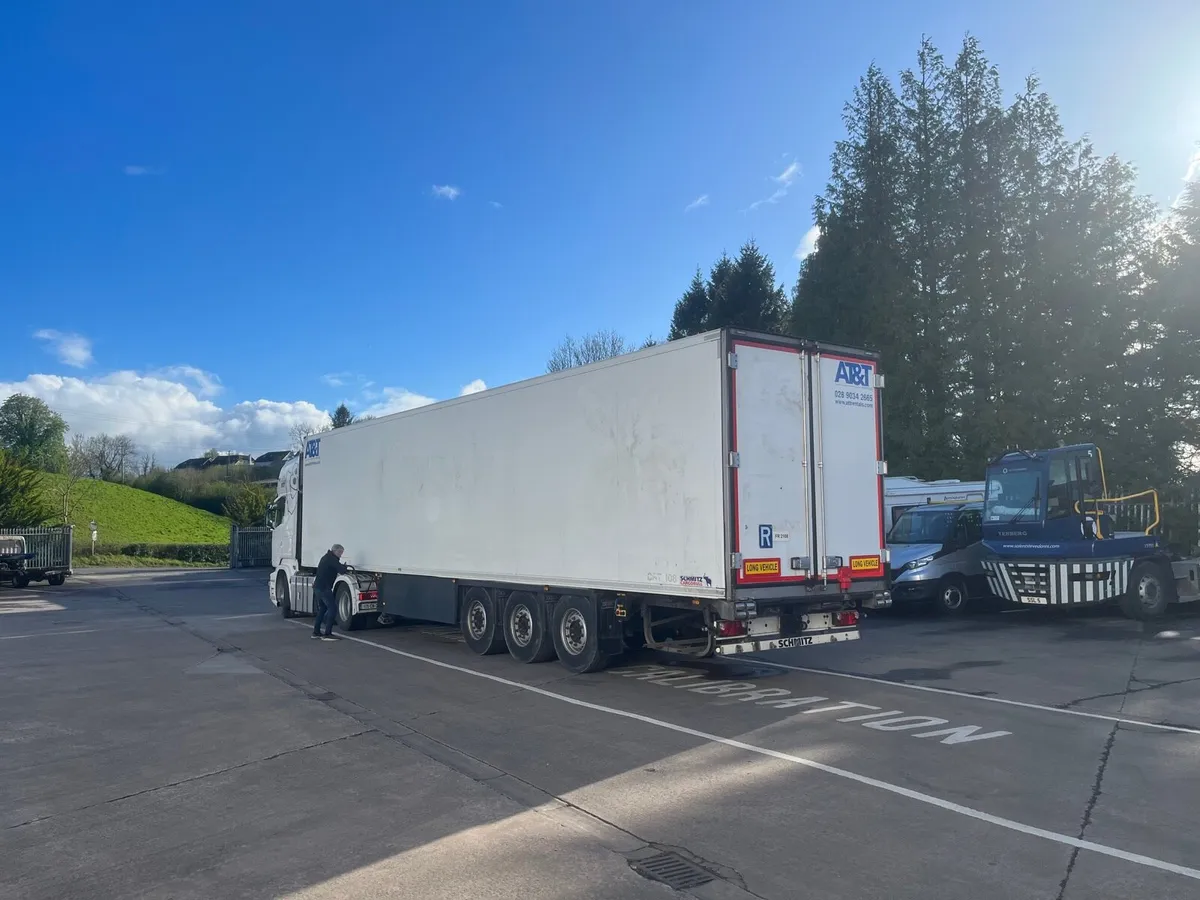 2016 Schmitz Single Temp fridge - Image 2