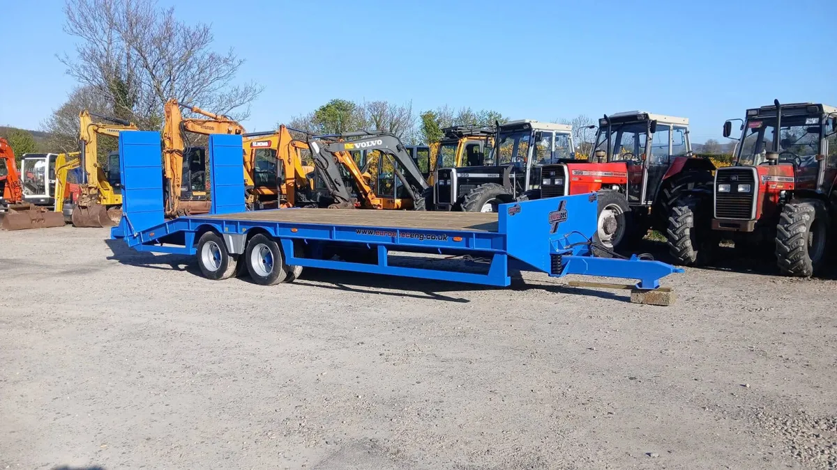 21 tonne Euro Spec Low-Loader - Image 1