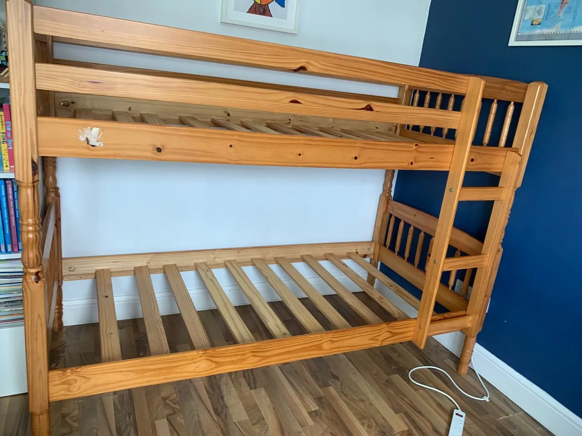 Bunk bed - Image 1