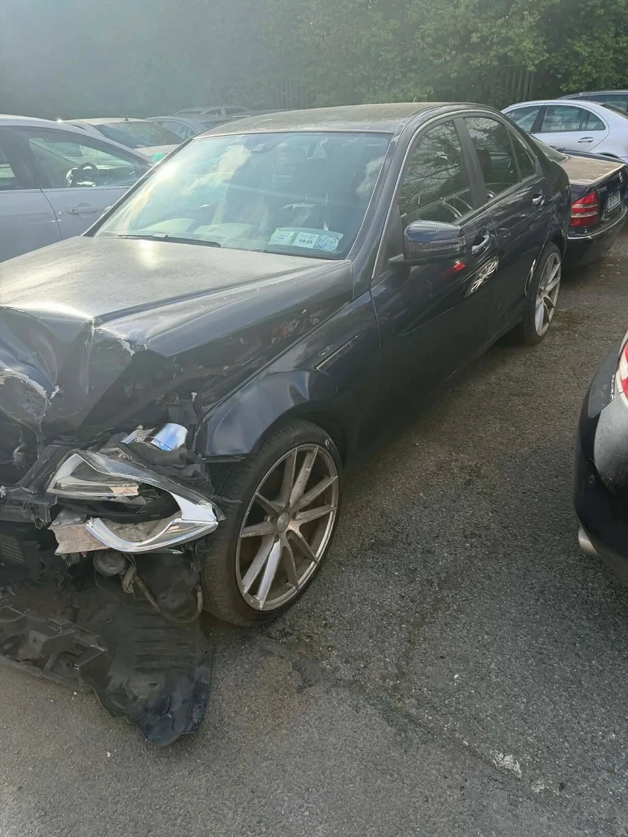 Mercedes C220 2013 - Image 4