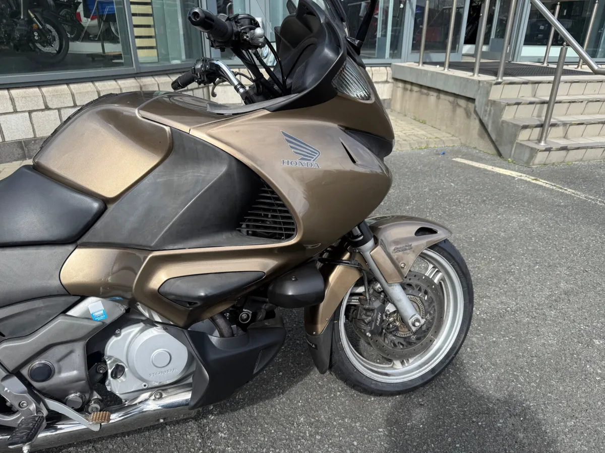 2008 Honda Deauville NT700V - Image 2