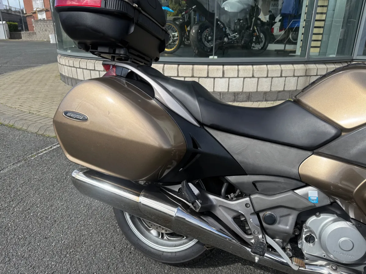 2008 Honda Deauville NT700V - Image 3