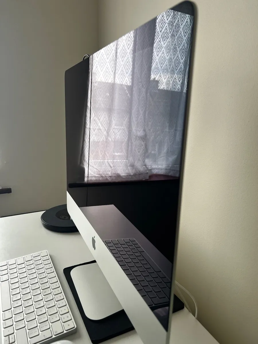 iMac 21.5 - Image 2