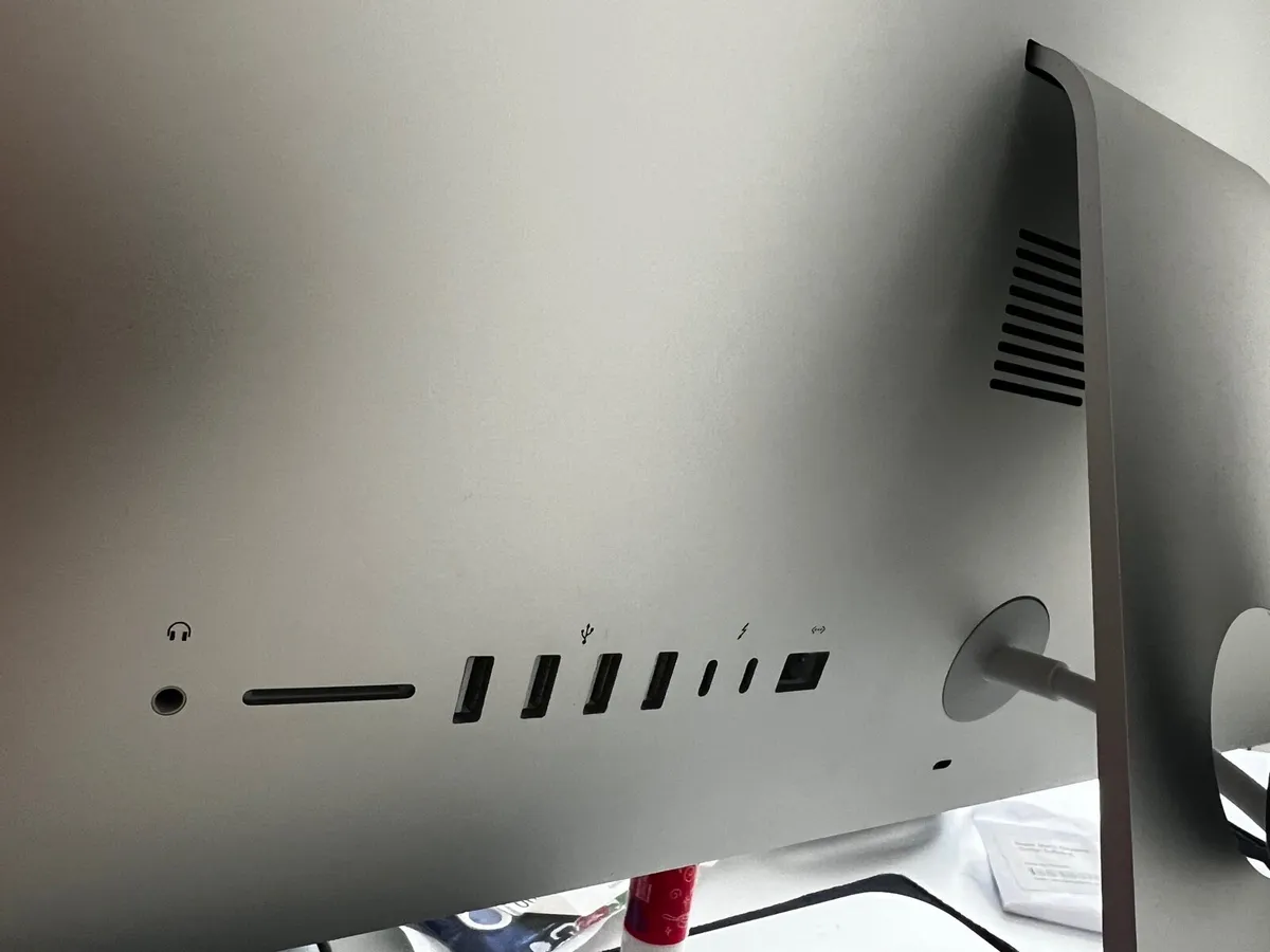 iMac 21.5 - Image 4